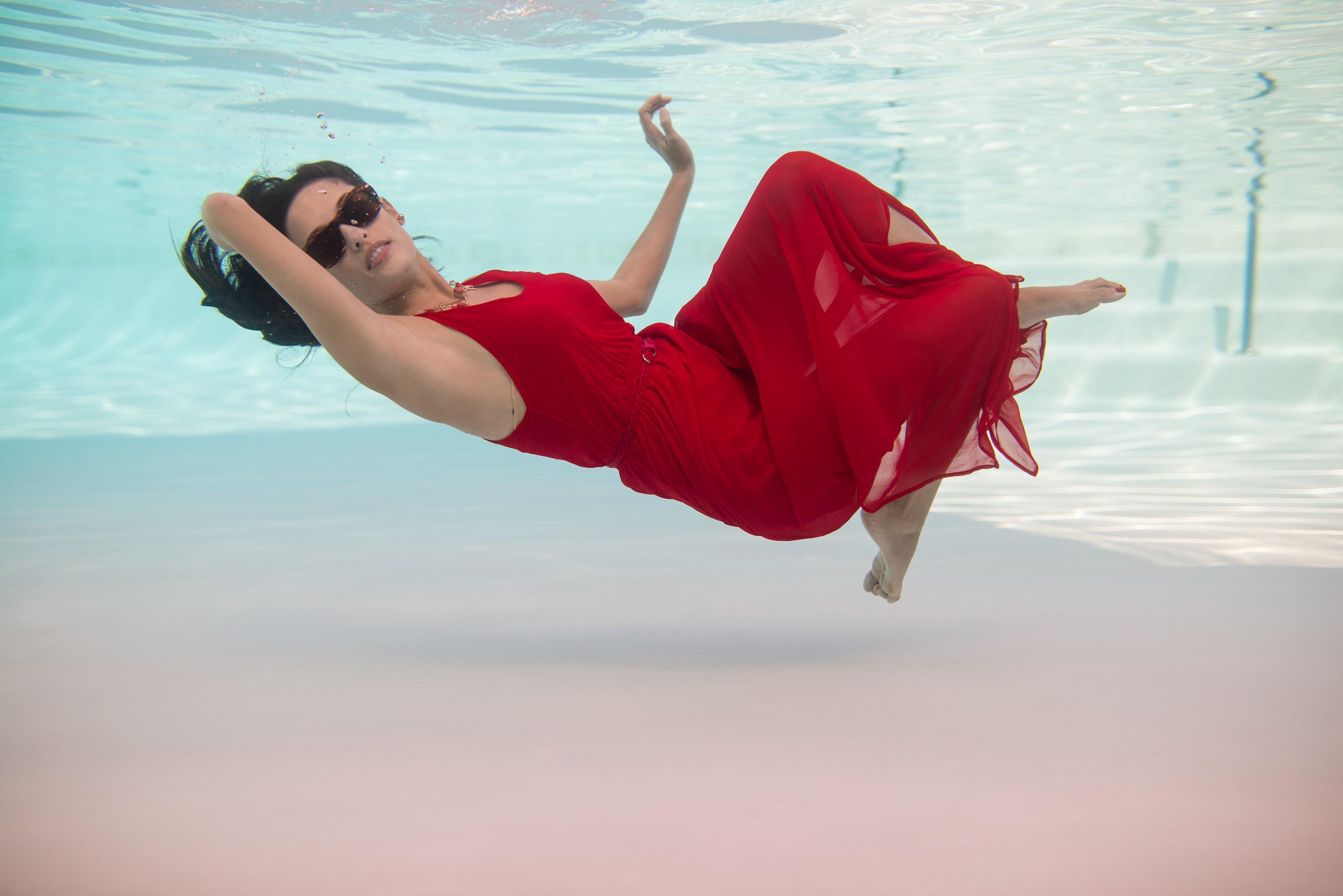 Hard Rock Hotel Guadalajara Zapopan Εξωτερικό φωτογραφία A woman floating in a swimming pool
