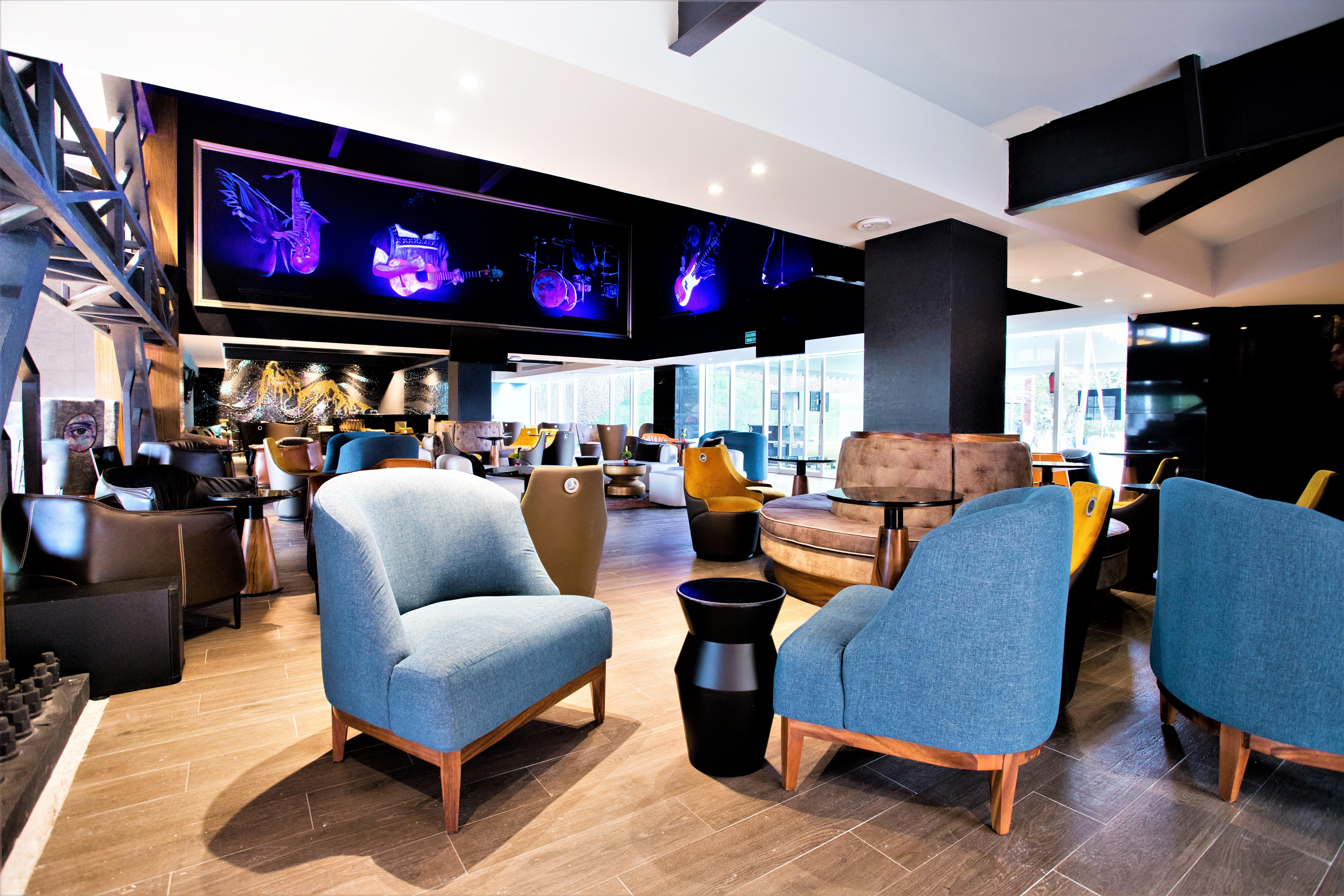 Hard Rock Hotel Guadalajara Zapopan Εξωτερικό φωτογραφία The lounge at KLIA