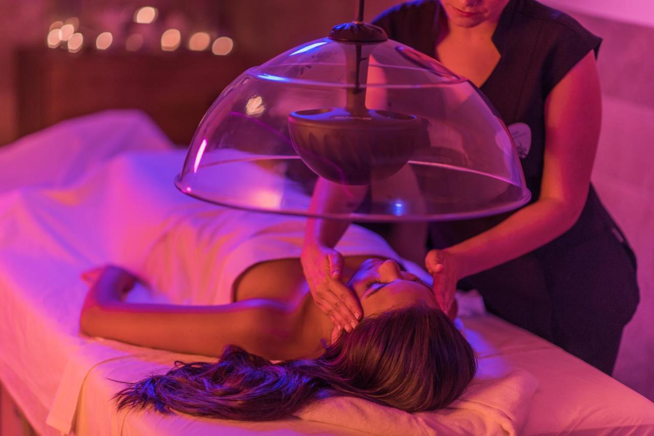 Hard Rock Hotel Guadalajara Zapopan Εξωτερικό φωτογραφία Vacuum massage