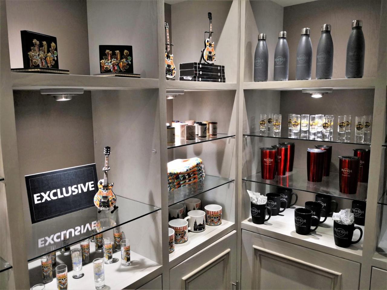 Hard Rock Hotel Guadalajara Zapopan Εξωτερικό φωτογραφία Starbucks Reserve merchandise